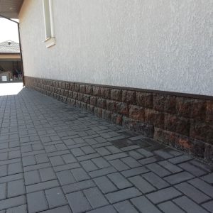 Камень Дербентский коричневый